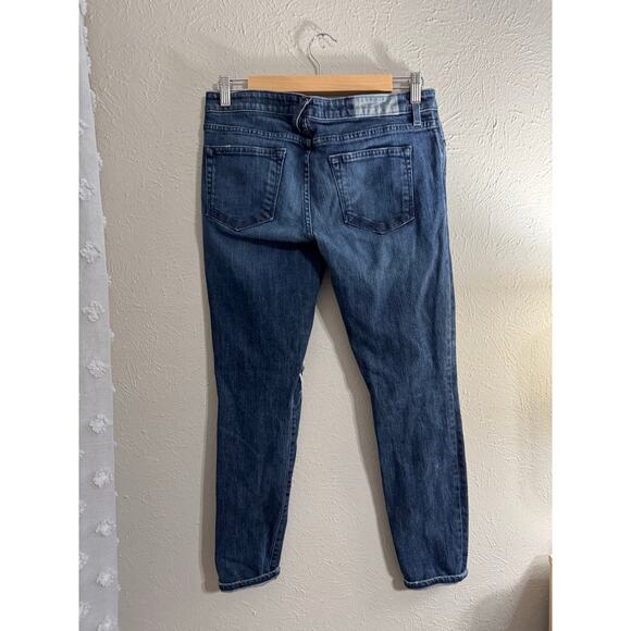 Textile Elizabeth and James Ozzy Distressed Denim Jeans Sz 29 - Picture 2 of 5